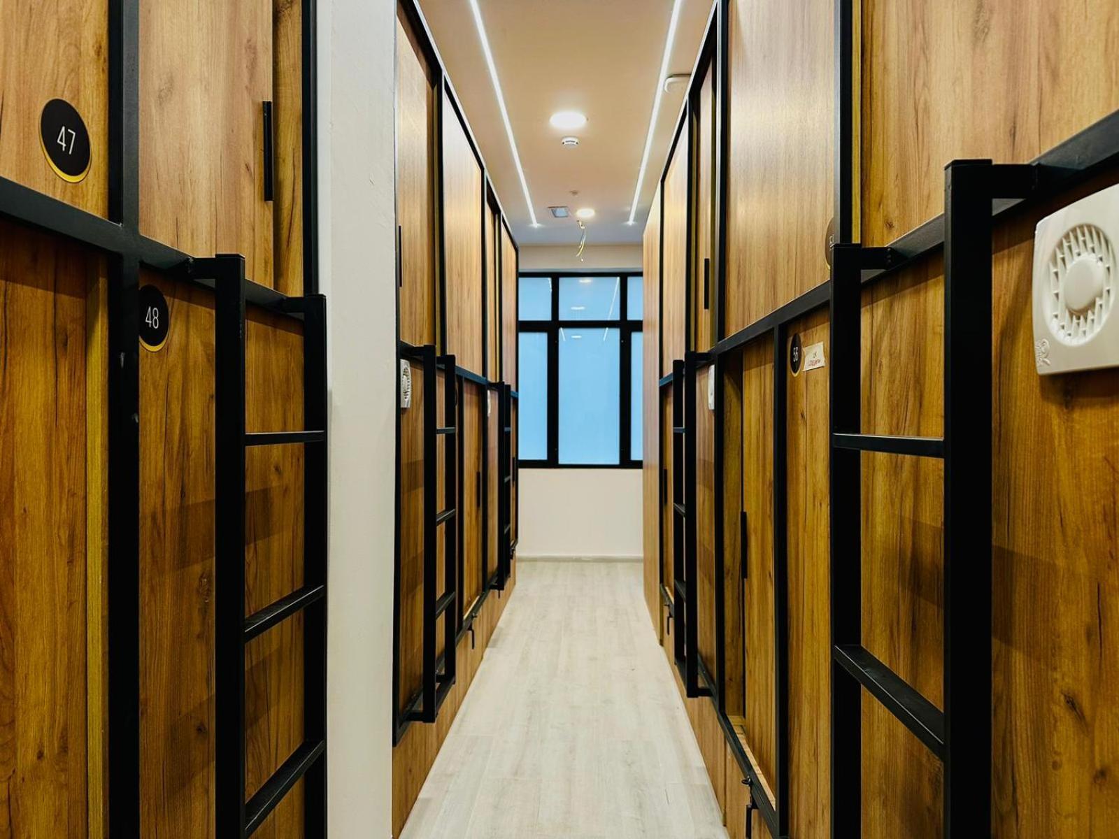 Urban Inn Мадрид Экстерьер фото