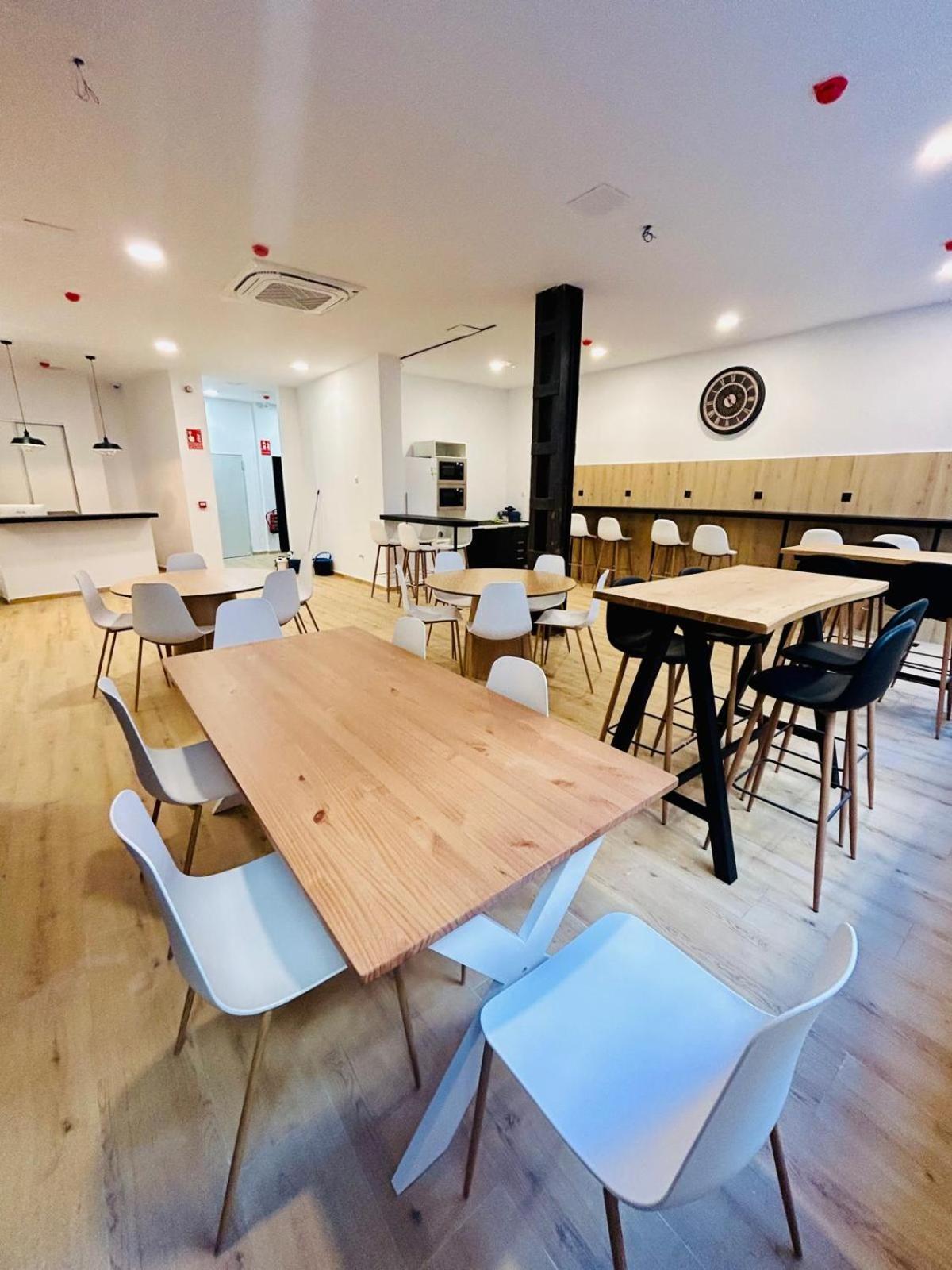Urban Inn Мадрид Экстерьер фото