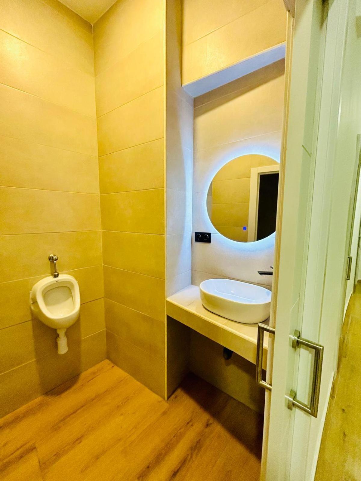 Urban Inn Мадрид Экстерьер фото