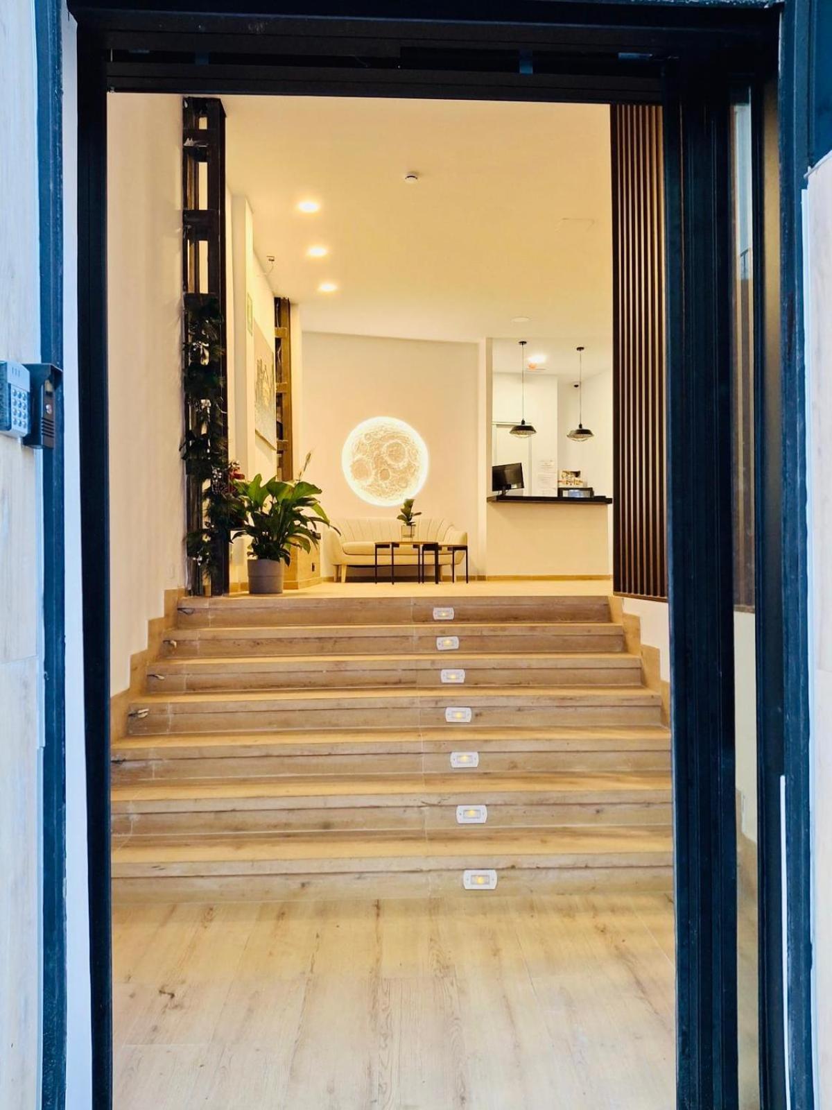 Urban Inn Мадрид Экстерьер фото